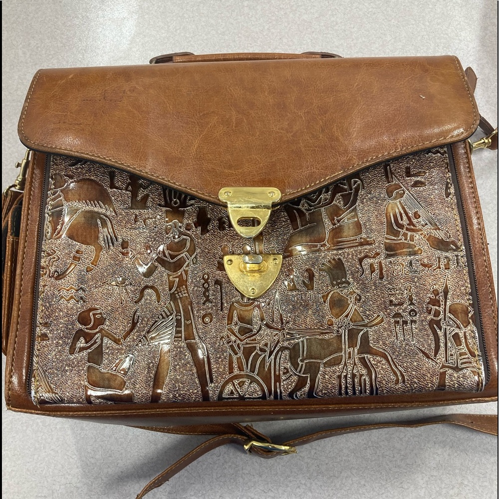 Vintage faux leather purse with tribal print